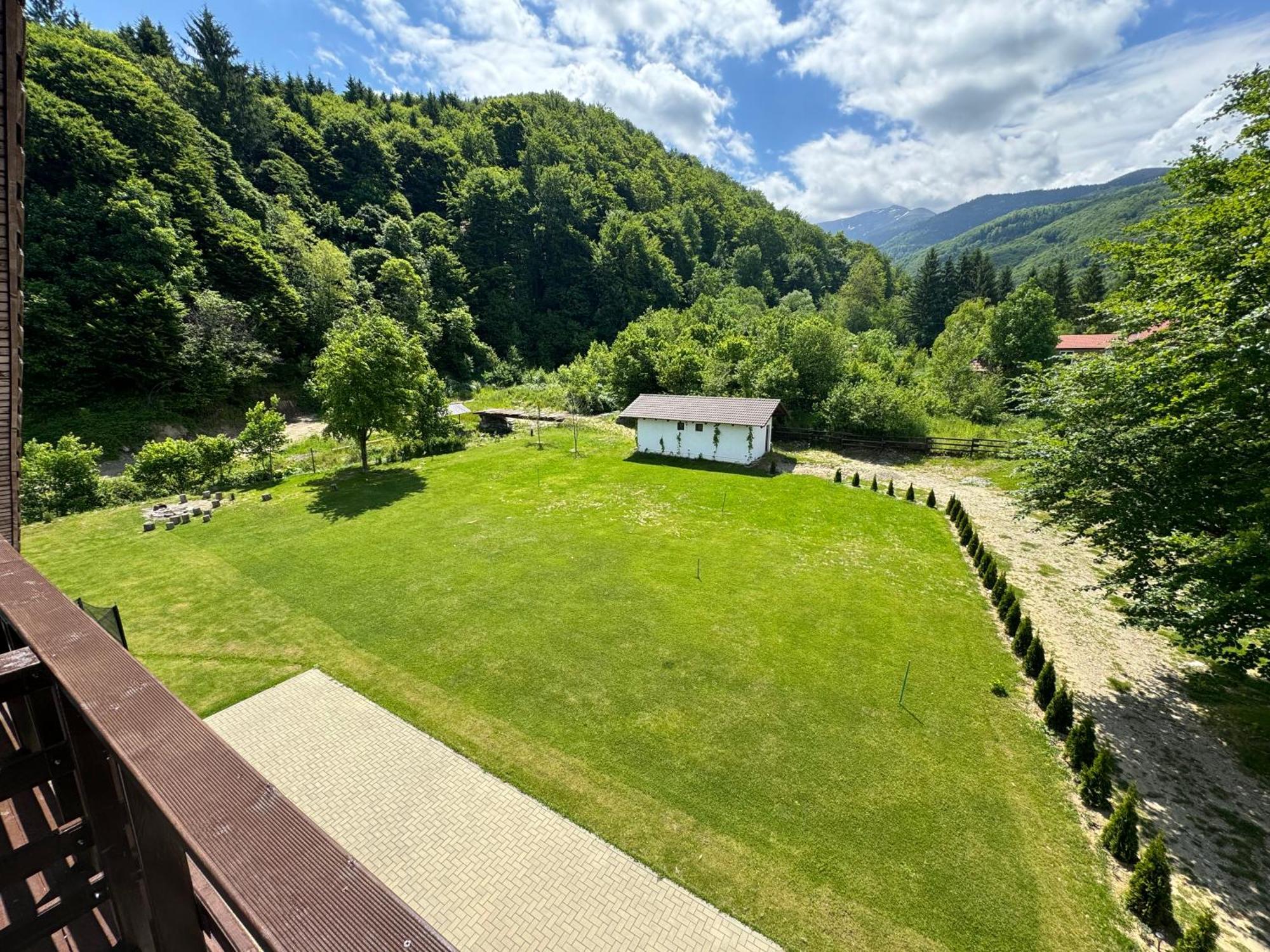 Pensiunea Valea Lisei Lisa Exteriér fotografie